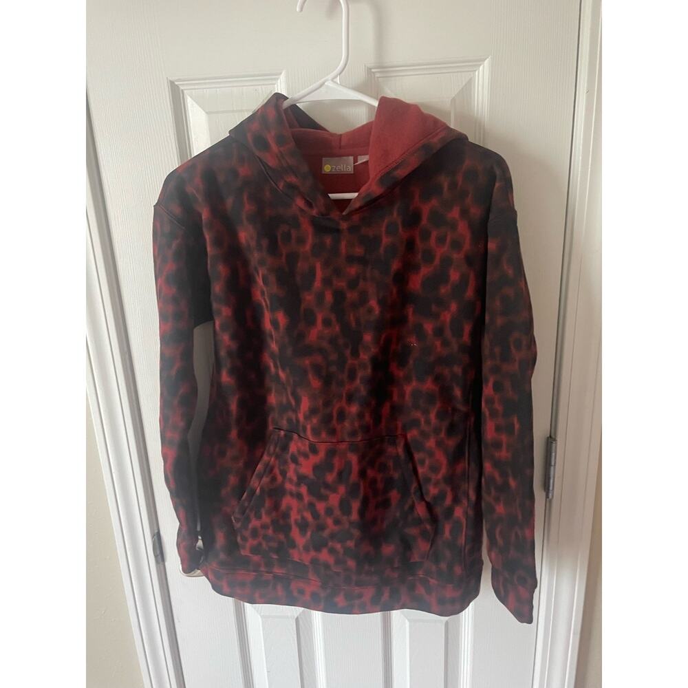 Zella leopard print hoodie, long sleeved, burgundy and black, A16